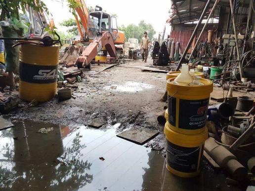 Dầu thủy lực cho xe cuốc. máy xúc, máy đào