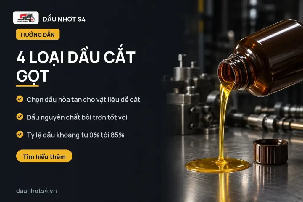 4 loại dầu cắt gọt: Chai dầu màu nâu đang đổ ra một chất lỏng vàng trên bề mặt kim loại sáng bóng.